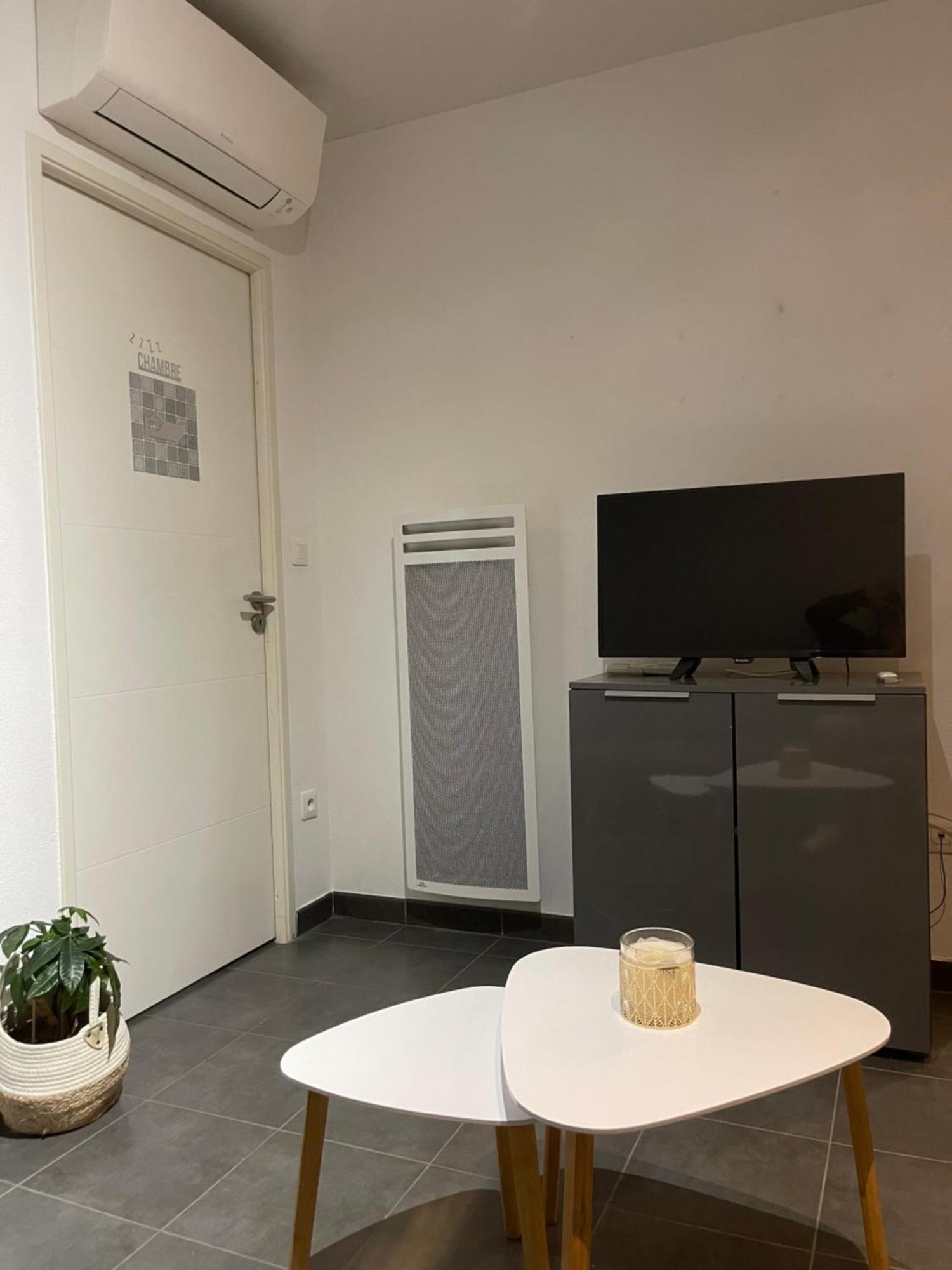 Appartement F2 Neuf Mauguio Luaran gambar