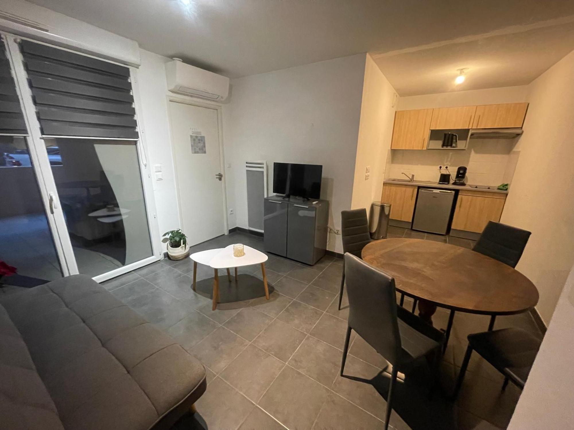 Appartement F2 Neuf Mauguio Luaran gambar